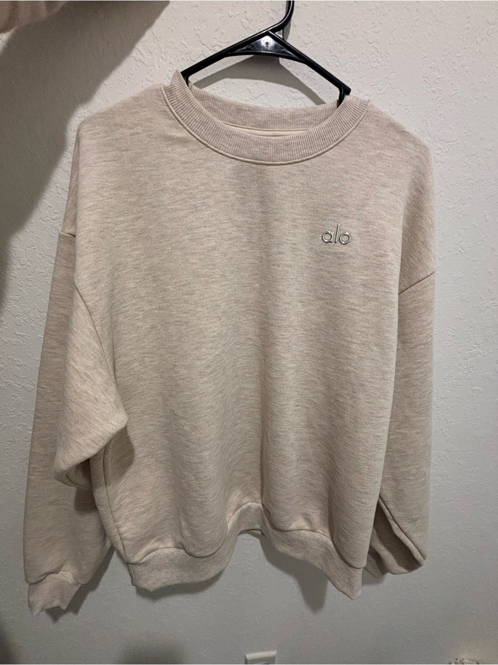 ALO Accolade Crew Neck Pullover sweater